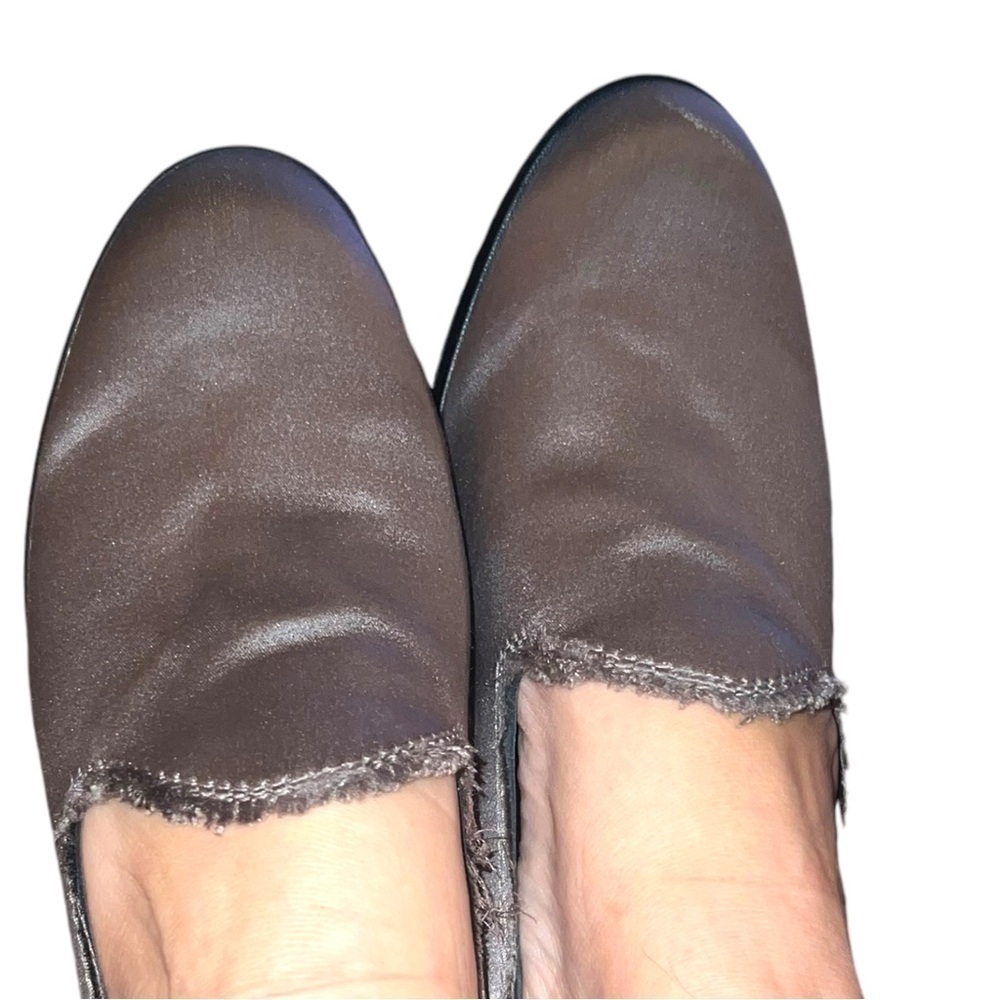 ▶️ Pedro Garcia Espana ◀️ Gray Silk Satan Raw Edge Slip On Flats 37.5 - Picture 10 of 16